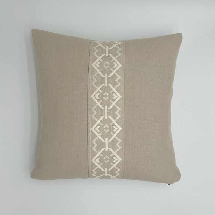 Eman Cushion Croix Nimbus White