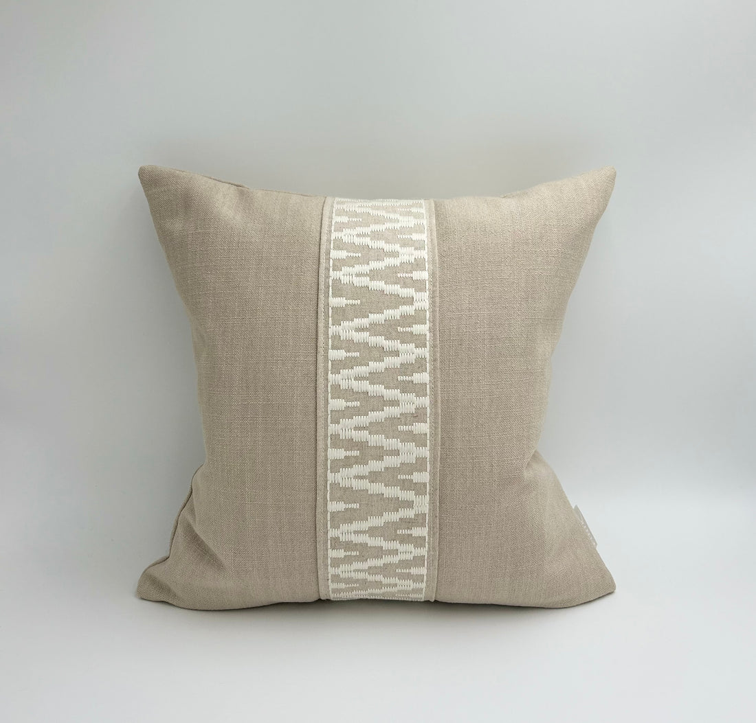 Eman Cushion Yaya Nimbus White